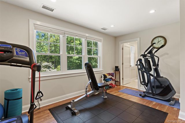 9 South Road, Katonah, NY 10536