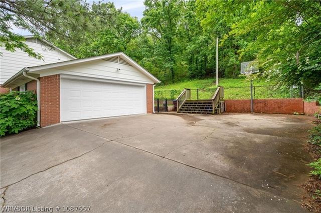 2400 Houston Street, Fort Smith, AR 72901