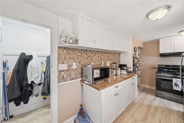 9614 Ravenna Road, Twinsburg, OH 44087