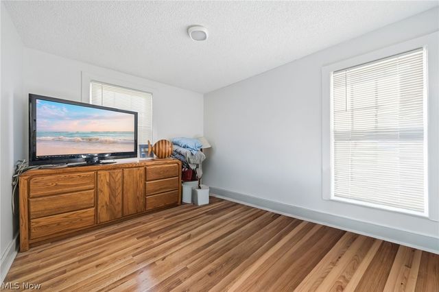 9614 Ravenna Road, Twinsburg, OH 44087