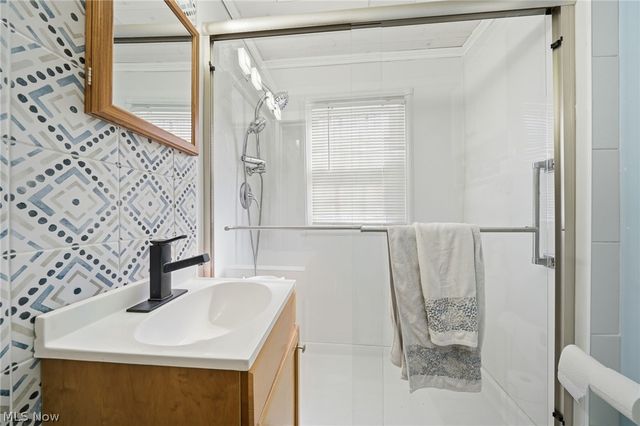 9614 Ravenna Road, Twinsburg, OH 44087