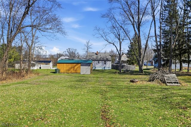 9614 Ravenna Road, Twinsburg, OH 44087