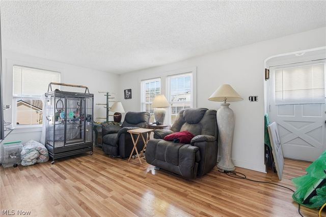 9614 Ravenna Road, Twinsburg, OH 44087