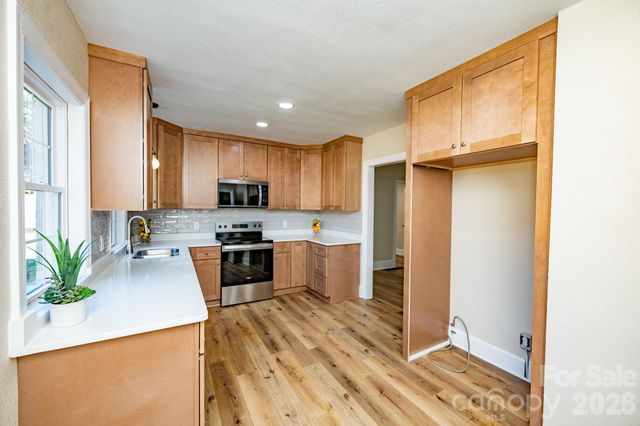 118 Alexander Street, Forest City, NC 28043