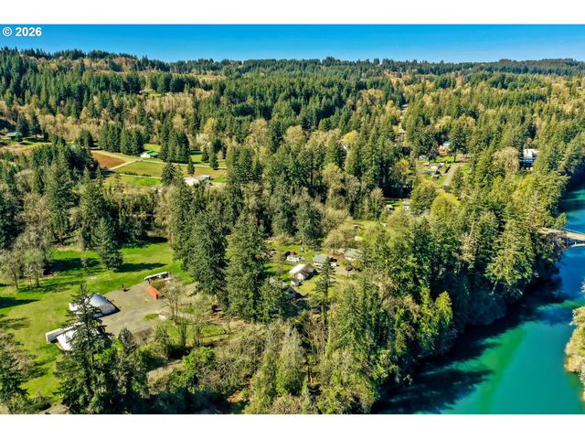 22375 S CADONAU Rd, Estacada, OR 97023