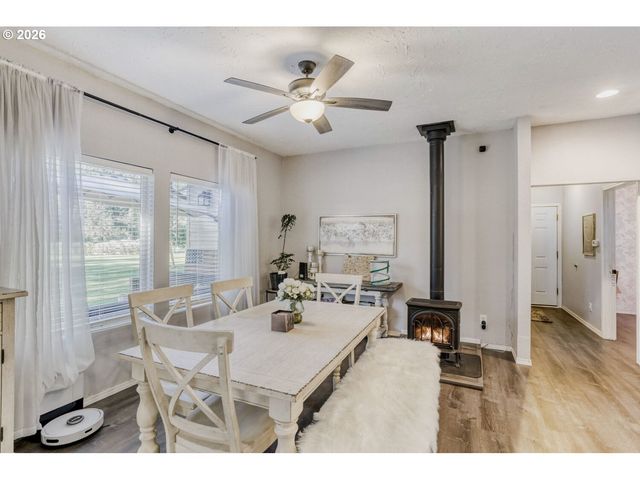22375 S CADONAU Rd, Estacada, OR 97023