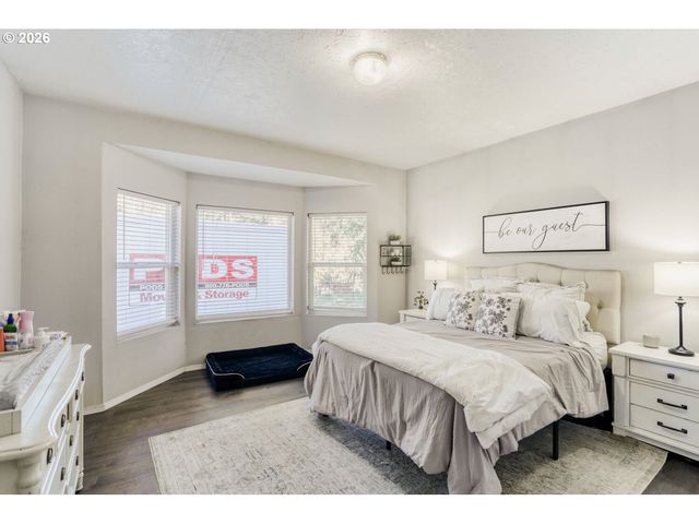 22375 S CADONAU Rd, Estacada, OR 97023