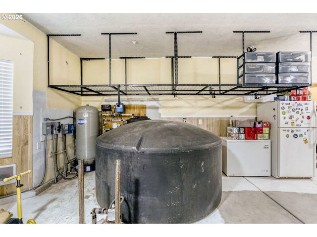 22375 S CADONAU Rd, Estacada, OR 97023