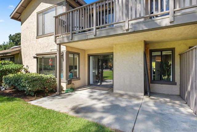 4121 Oak Island Ln, Fallbrook, CA 92028