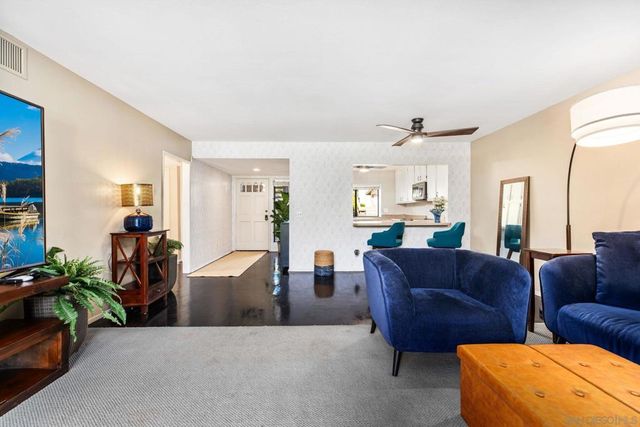 4121 Oak Island Ln, Fallbrook, CA 92028