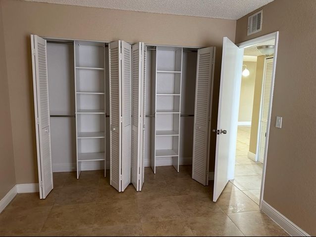1540 Lake Crystal Drive G, West Palm Beach, FL 33411