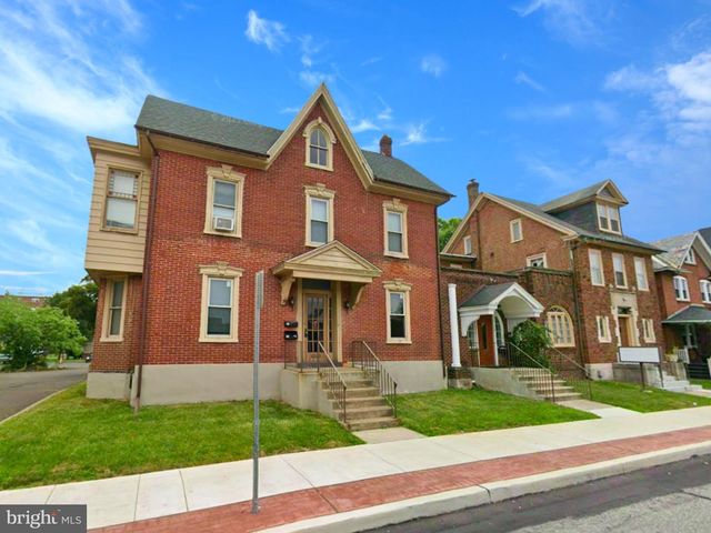 24 E MAIN ST, Lansdale, PA 19446