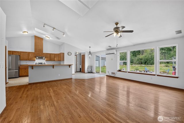 21819 31st Ave E Avenue, Spanaway, WA 98387
