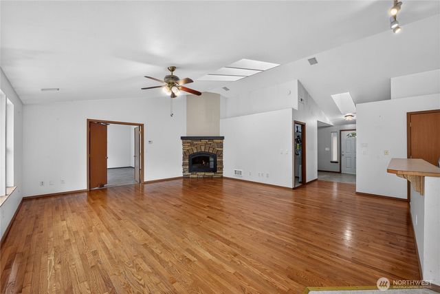 21819 31st Ave E Avenue, Spanaway, WA 98387