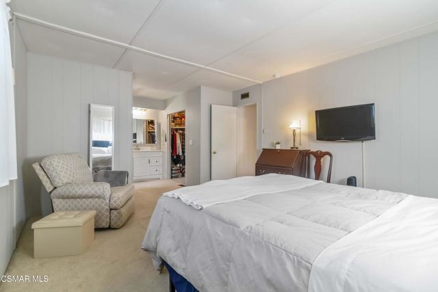 195 Tierra Rejada Road 204, Simi Valley, CA 93065