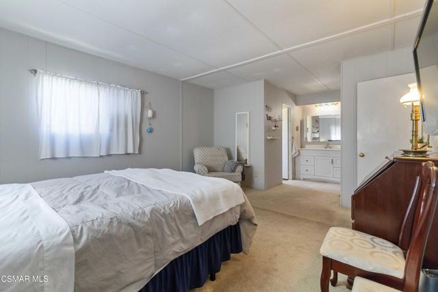 195 Tierra Rejada Road 204, Simi Valley, CA 93065