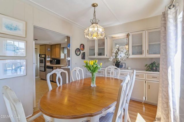 195 Tierra Rejada Road 204, Simi Valley, CA 93065