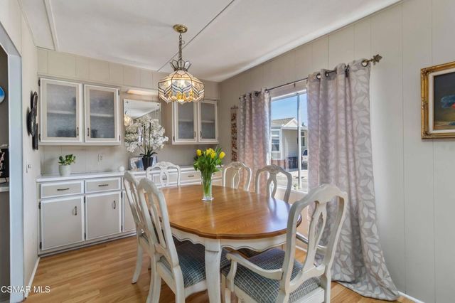 195 Tierra Rejada Road 204, Simi Valley, CA 93065