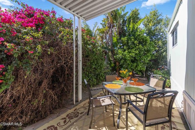 195 Tierra Rejada Road 204, Simi Valley, CA 93065