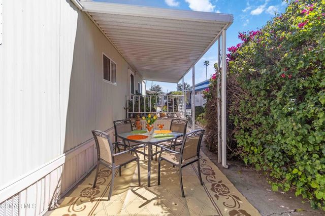 195 Tierra Rejada Road 204, Simi Valley, CA 93065