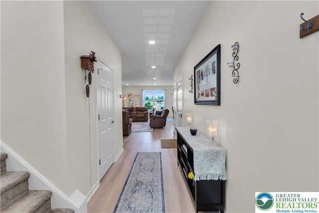 991 King Way, Upper Macungie Twp, PA 18031