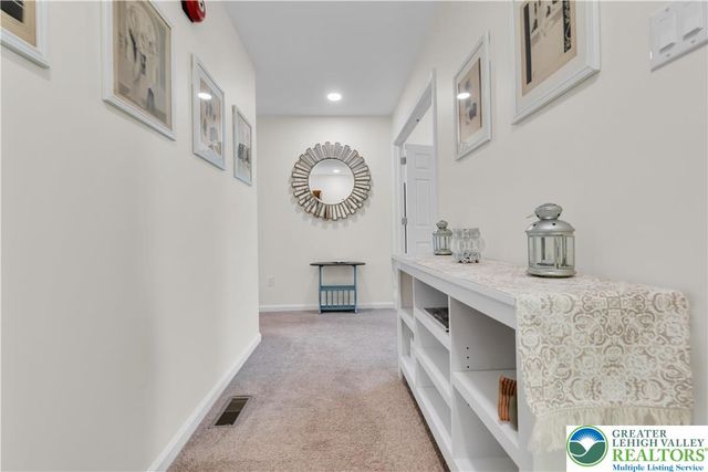 991 King Way, Upper Macungie Twp, PA 18031