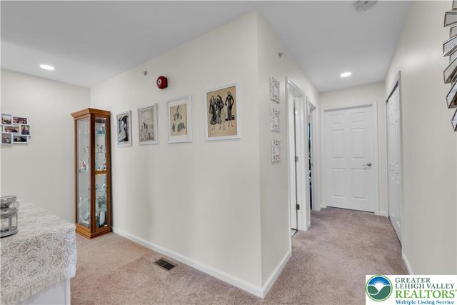 991 King Way, Upper Macungie Twp, PA 18031