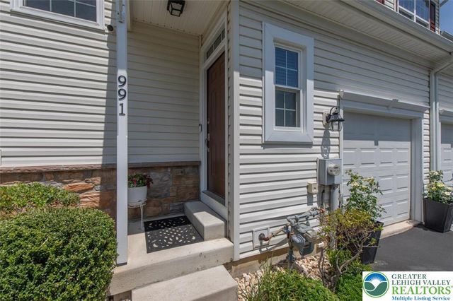 991 King Way, Upper Macungie Twp, PA 18031