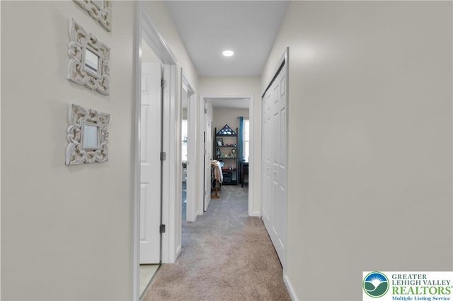 991 King Way, Upper Macungie Twp, PA 18031