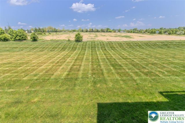 991 King Way, Upper Macungie Twp, PA 18031