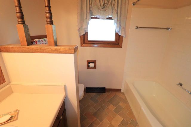 1128 N Osborne Avenue, Janesville, WI 53548