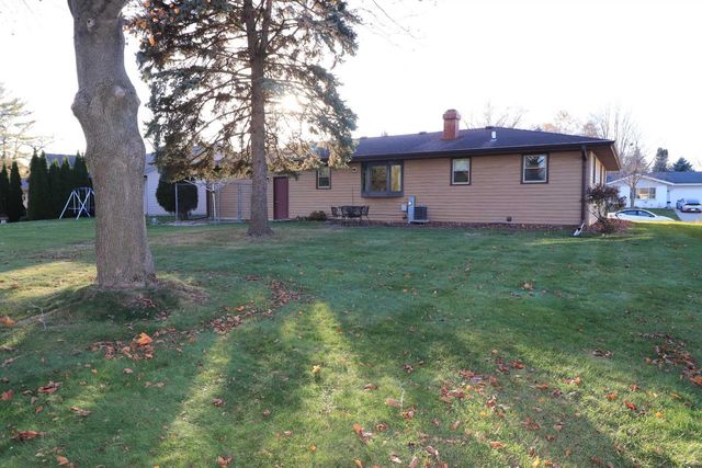 1128 N Osborne Avenue, Janesville, WI 53548