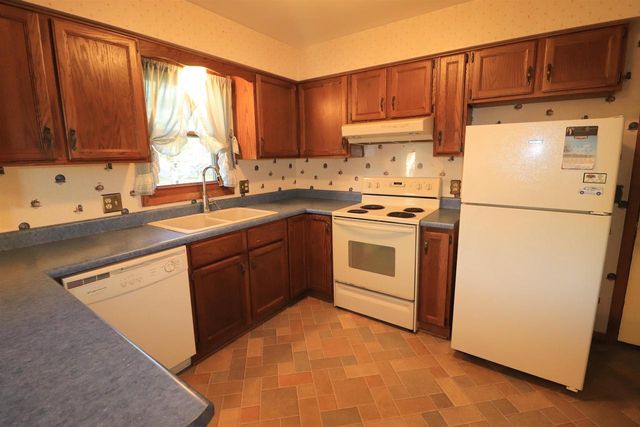 1128 N Osborne Avenue, Janesville, WI 53548