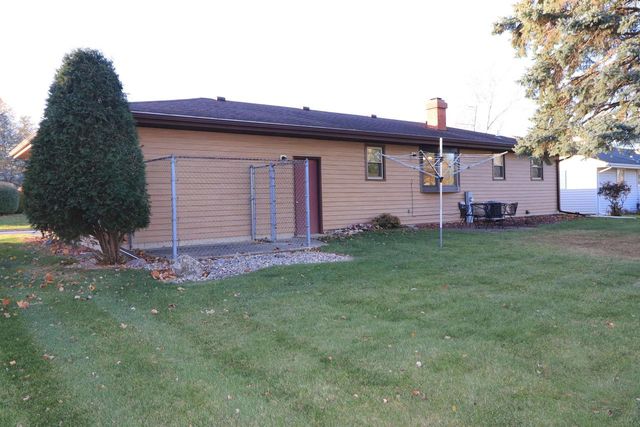 1128 N Osborne Avenue, Janesville, WI 53548