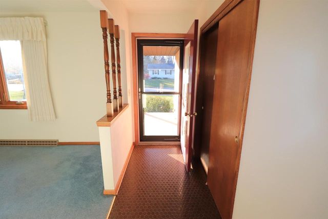 1128 N Osborne Avenue, Janesville, WI 53548