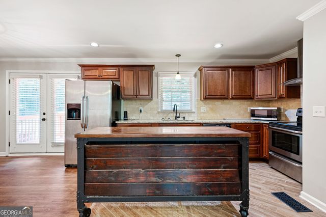 5936 Brookdale Lane SW, Mableton, GA 30126