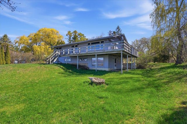 481 Hills Point Road, Charlotte, VT 05445