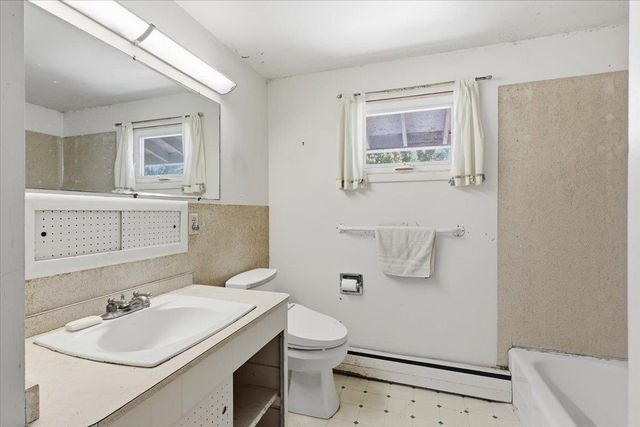 481 Hills Point Road, Charlotte, VT 05445