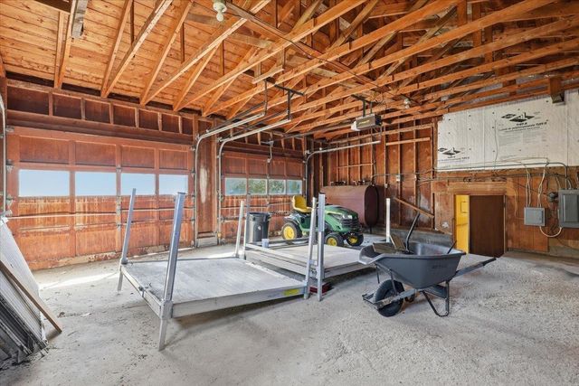 481 Hills Point Road, Charlotte, VT 05445