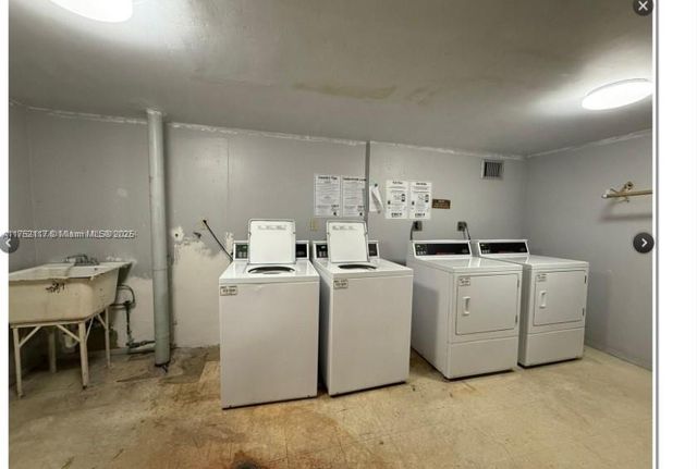 1301 NE Miami Gardens Dr 501W, Miami, FL 33179