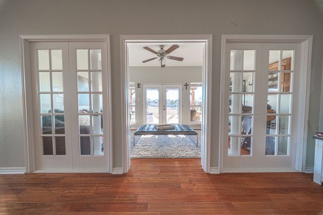 100 San Chez Drive, Lake Kiowa, TX 76240