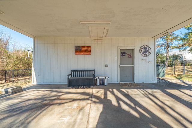 100 San Chez Drive, Lake Kiowa, TX 76240