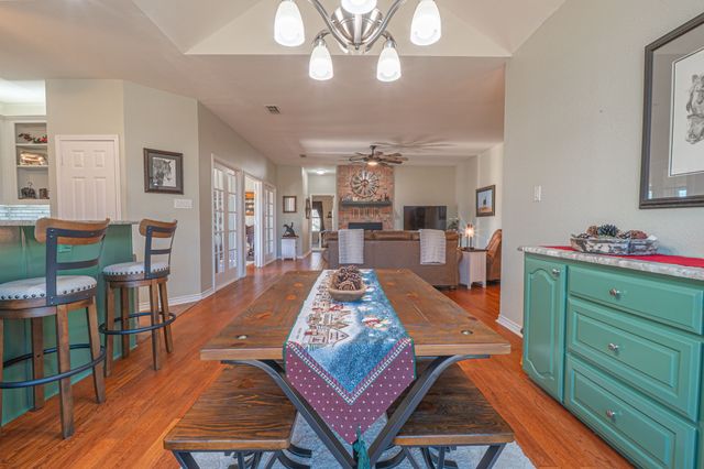 100 San Chez Drive, Lake Kiowa, TX 76240