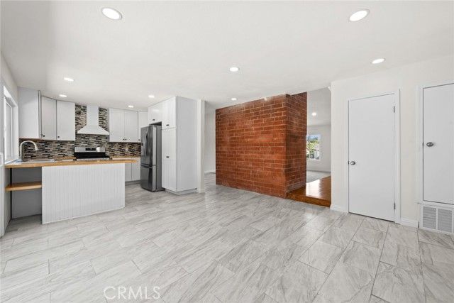 5360 Burford Street, San Diego, CA 92111