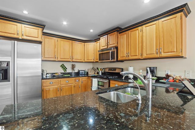 7380 Shellenbarger Road, Hale, MI 48739