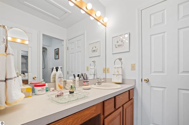 7380 Shellenbarger Road, Hale, MI 48739