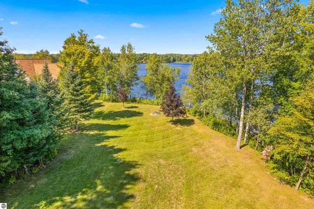 7380 Shellenbarger Road, Hale, MI 48739