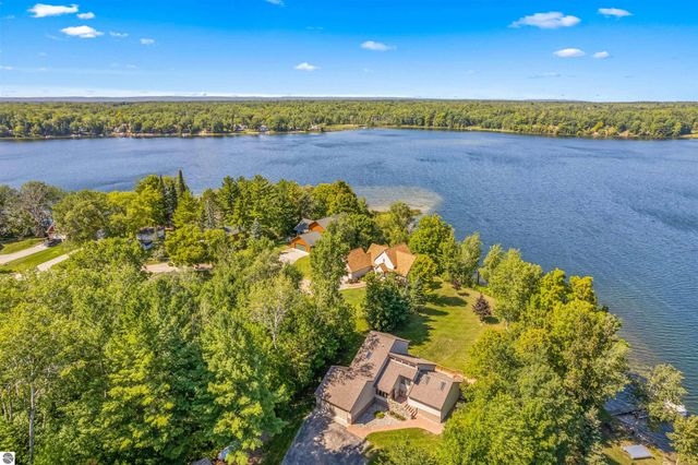 7380 Shellenbarger Road, Hale, MI 48739