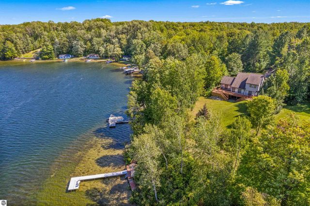 7380 Shellenbarger Road, Hale, MI 48739