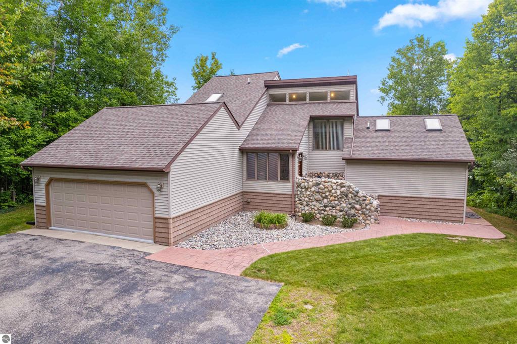 7380 Shellenbarger Road, Hale, MI 48739